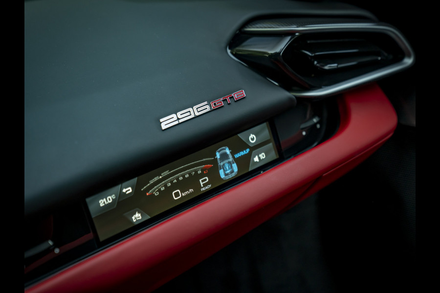 Ferrari 296 GTB 3.0 V6 Assetto Fiorano | Carbon velgen