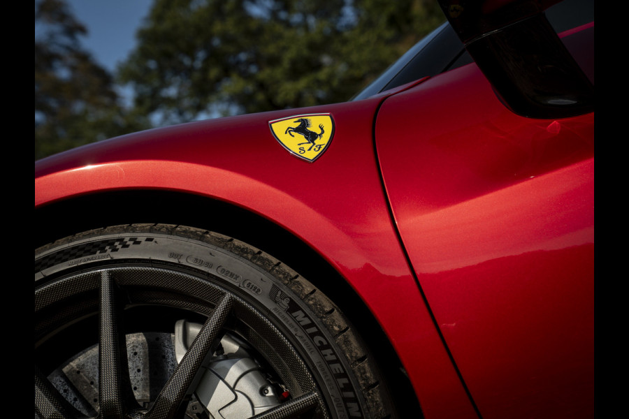 Ferrari 296 GTB 3.0 V6 Assetto Fiorano | Carbon velgen