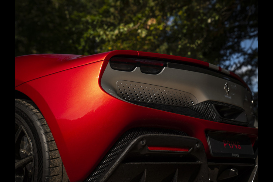 Ferrari 296 GTB 3.0 V6 Assetto Fiorano | Carbon velgen