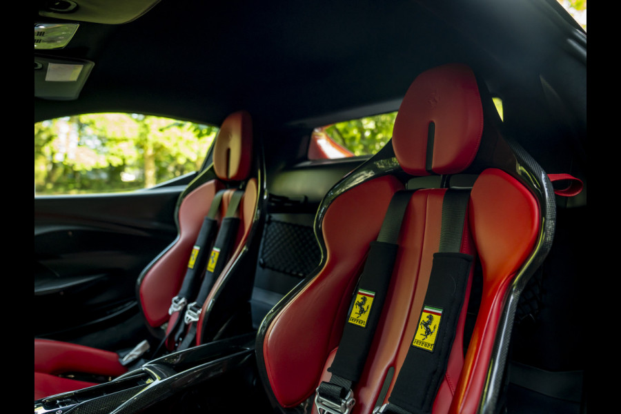 Ferrari 296 GTB 3.0 V6 Assetto Fiorano | Carbon velgen