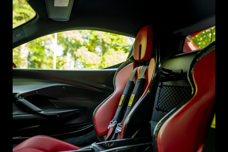 Ferrari 296 GTB 3.0 V6 Assetto Fiorano | Carbon velgen