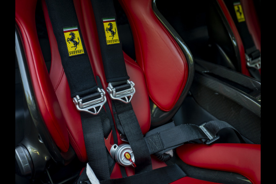 Ferrari 296 GTB 3.0 V6 Assetto Fiorano | Carbon velgen