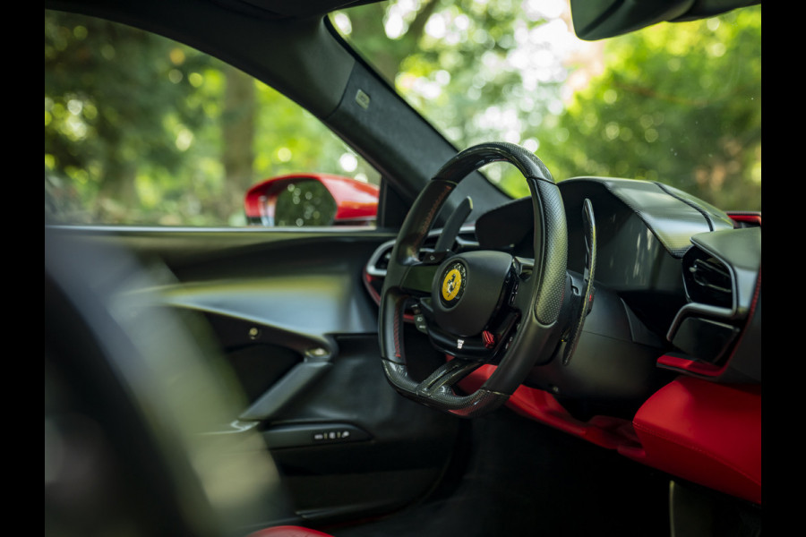 Ferrari 296 GTB 3.0 V6 Assetto Fiorano | Carbon velgen