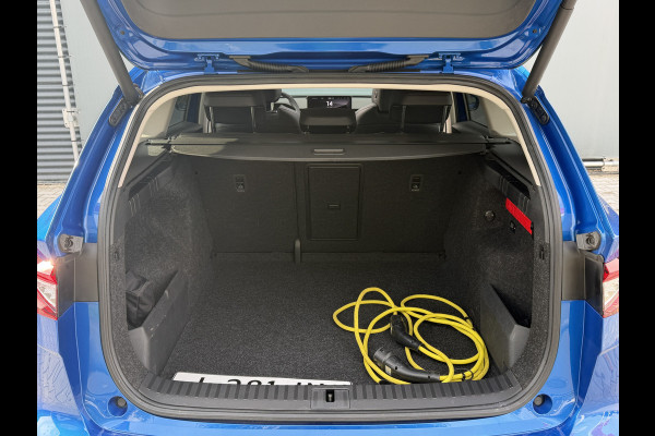 Škoda ENYAQ iV BWJ 2021 | 60 SPORTLINE | SOH 91,55% | TREKHAAK | PANO DAK | LEER | STOEL&STUUR VERW | CAMERA A | CARPLAY |