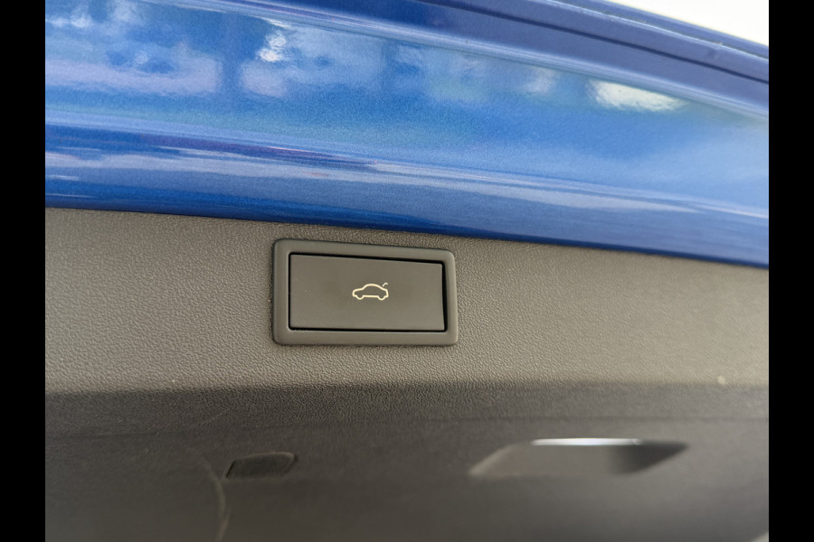 Škoda ENYAQ iV BWJ 2021 | 60 SPORTLINE | SOH 91,55% | TREKHAAK | PANO DAK | LEER | STOEL&STUUR VERW | CAMERA A | CARPLAY |