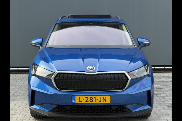 Škoda ENYAQ iV BWJ 2021 | 60 SPORTLINE | SOH 91,55% | TREKHAAK | PANO DAK | LEER | STOEL&STUUR VERW | CAMERA A | CARPLAY |
