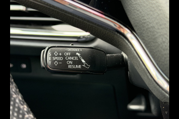 Škoda ENYAQ iV BWJ 2021 | 60 SPORTLINE | SOH 91,55% | TREKHAAK | PANO DAK | LEER | STOEL&STUUR VERW | CAMERA A | CARPLAY |