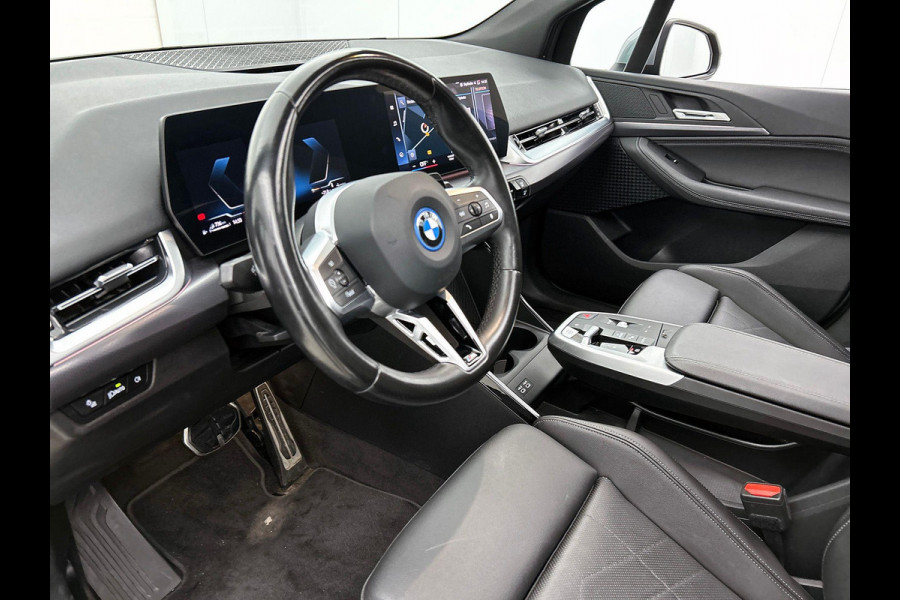 BMW 2 Serie Active Tourer 225e xDrive M-SPORT | PANO | SHADOW-LINE | CAMERA