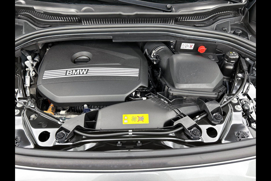 BMW 2 Serie Active Tourer 225e xDrive M-SPORT | PANO | SHADOW-LINE | CAMERA