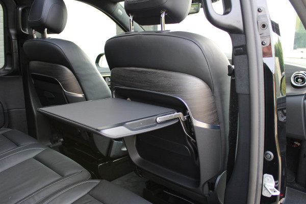 Mercedes-Benz V-Klasse 300d / AMG / Exclusive / DC / 4-matic / Luchtvering / Pano / Elec Stoelen / Burmester / Vol Opties / NIEUWSTAAT.