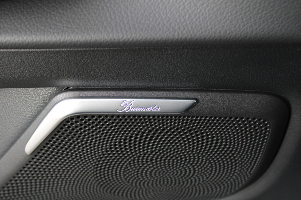 Mercedes-Benz V-Klasse 300d / AMG / Exclusive / DC / 4-matic / Luchtvering / Pano / Elec Stoelen / Burmester / Vol Opties / NIEUWSTAAT.