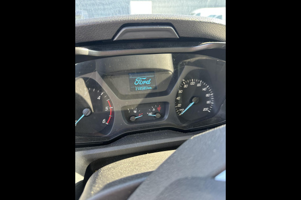 Ford Transit Bakwagen met laadklep TURBO DEFECT