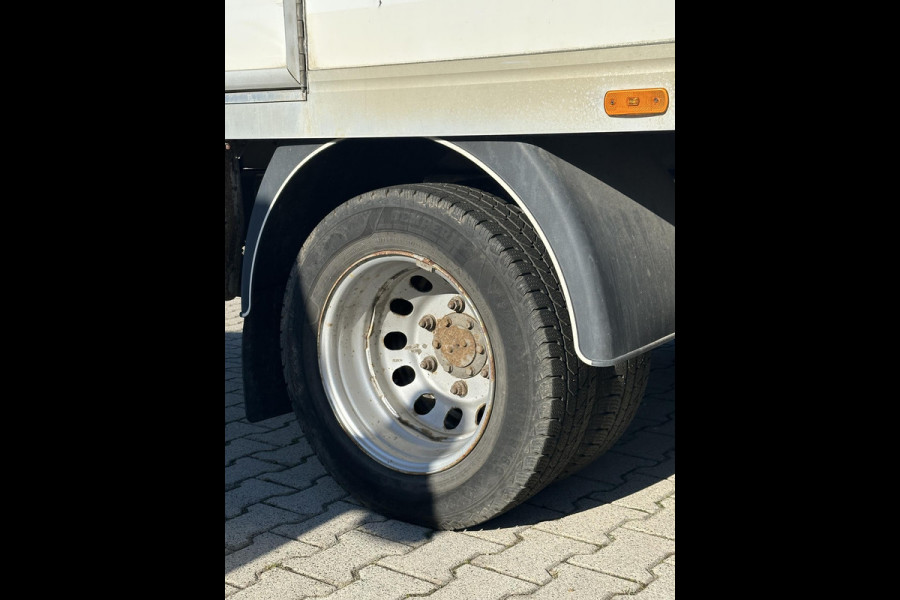 Ford Transit Bakwagen met laadklep TURBO DEFECT