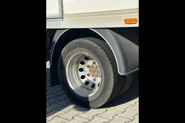 Ford Transit Bakwagen met laadklep TURBO DEFECT