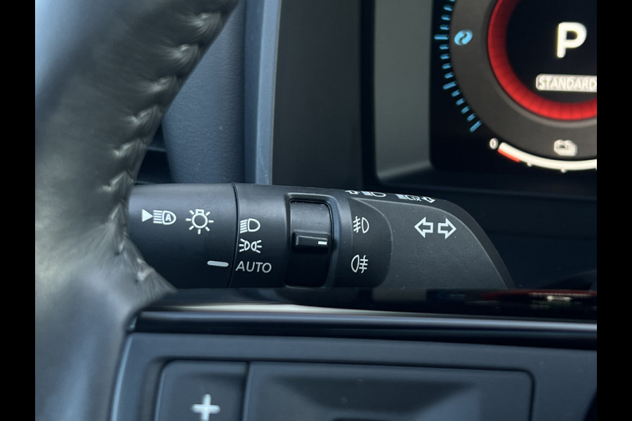 Nissan QASHQAI 1.5 e-Power Black Edition | Trekhaak | Dodehoek | Winter Pakket | 360 Camera