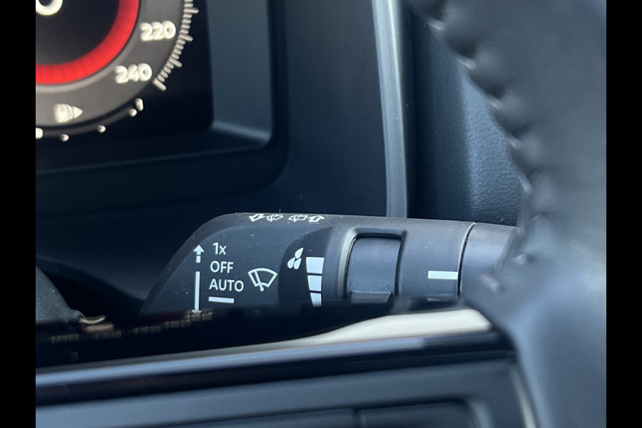 Nissan QASHQAI 1.5 e-Power Black Edition | Trekhaak | Dodehoek | Winter Pakket | 360 Camera