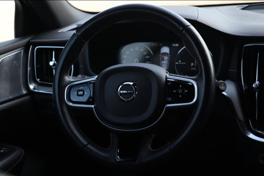Volvo V60 2.0 T8 AWD Polestar Engineered / PANODAK / B&W / 1e Eigenaar / UNIEK!