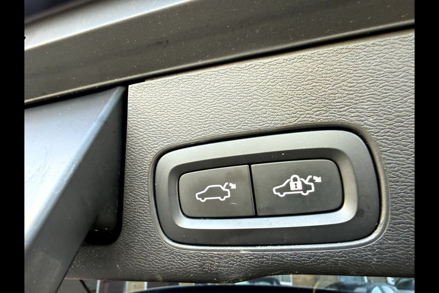 Volvo XC60 2.0 Recharge T6 AWD R-Design Panoramadak, Camera, 19''Lmv