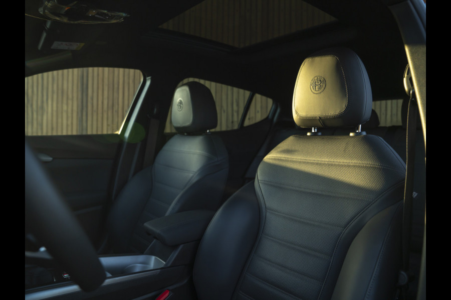 Alfa Romeo Tonale 1.3T PHEV Sprint | Full option | Pano-dak | 20 inch | Harman/Kardon