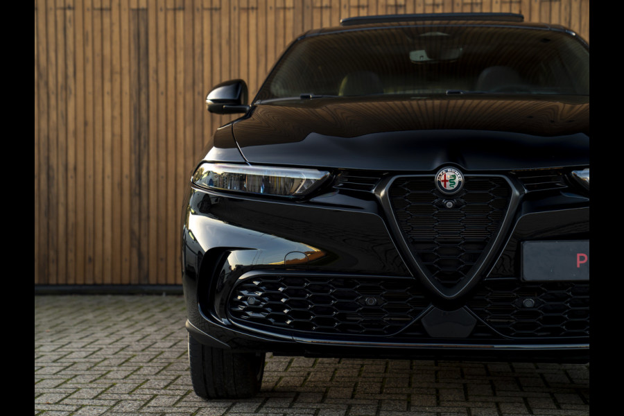 Alfa Romeo Tonale 1.3T PHEV Sprint | Full option | Pano-dak | 20 inch | Harman/Kardon
