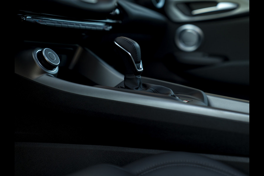 Alfa Romeo Tonale 1.3T PHEV Sprint | Full option | Pano-dak | 20 inch | Harman/Kardon