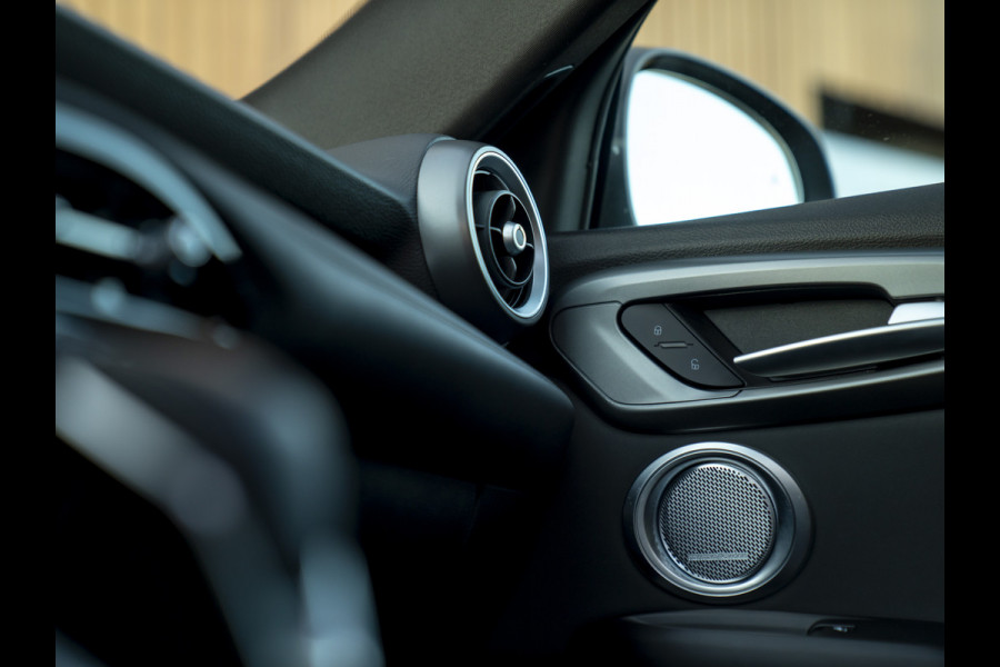 Alfa Romeo Tonale 1.3T PHEV Sprint | Full option | Pano-dak | 20 inch | Harman/Kardon
