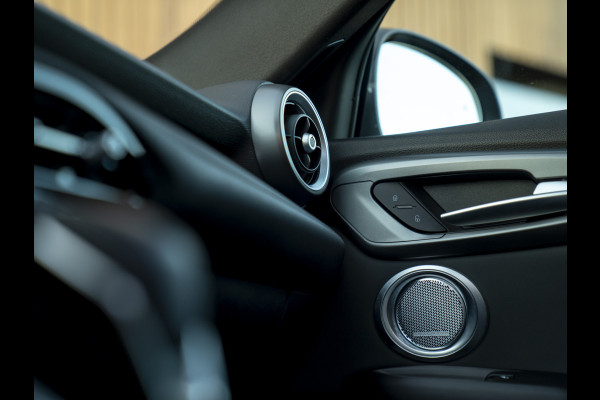 Alfa Romeo Tonale 1.3T PHEV Sprint | Full option | Pano-dak | 20 inch | Harman/Kardon