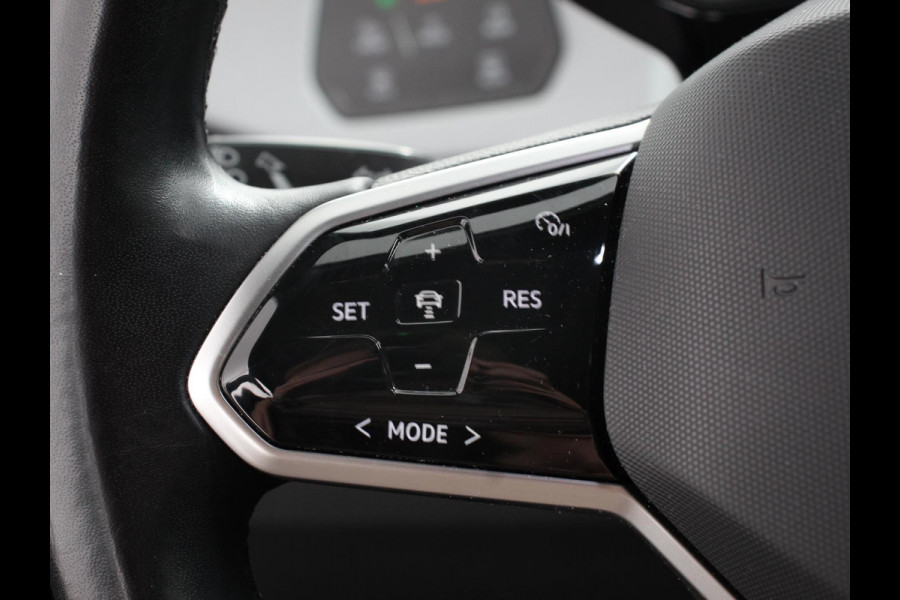 Volkswagen ID.3 Pro 58 kWh Navigatie Apple Carplay/Android Auto Camera Climate Control Adaptive Cruise Control Lichtmetalen Velgen