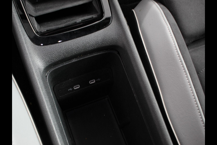 Volkswagen ID.3 Pro 58 kWh Navigatie Apple Carplay/Android Auto Camera Climate Control Adaptive Cruise Control Lichtmetalen Velgen