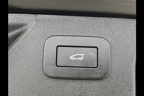 Land Rover Discovery Sport P300e Hybride R-Dynamic SE / Panoramadak /  Leder / Interactive Driver Display / Navi / Cruise-ctr. / Apk nieuw