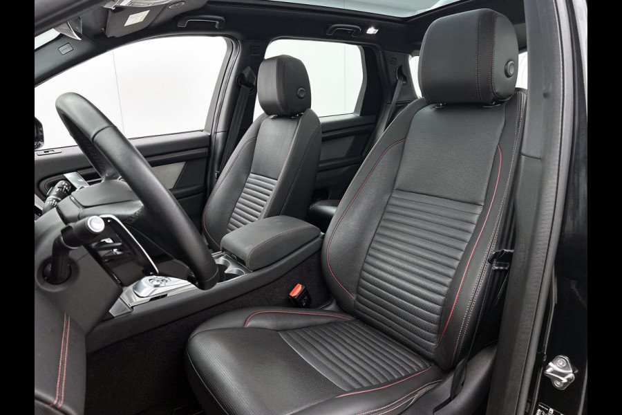 Land Rover Discovery Sport P300e Hybride R-Dynamic SE / Panoramadak /  Leder / Interactive Driver Display / Navi / Cruise-ctr. / Apk nieuw