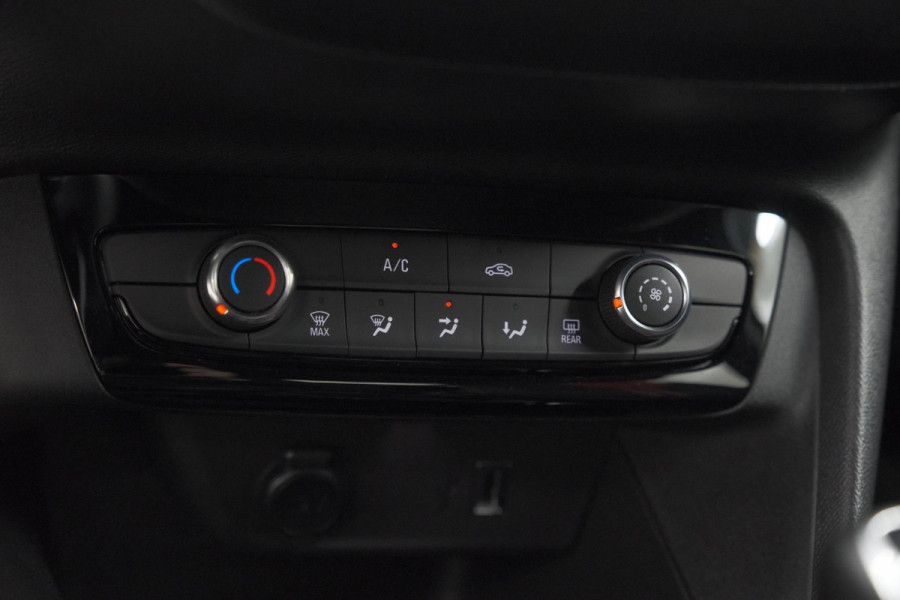 Opel Corsa Turbo 100 GS Line | Parkeersensoren | Apple Carplay | 16 Inch Lichtmetalen Velgen
