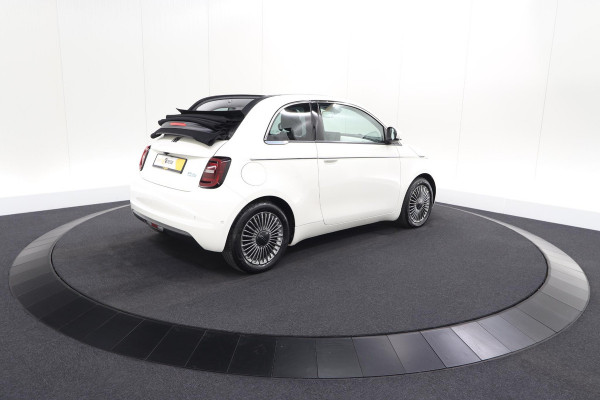 Fiat 500C Icon 42 kWh | 97,3% SOH | Convenience Pack | Camera | Dodehoekdetectie | Stoelverwarming