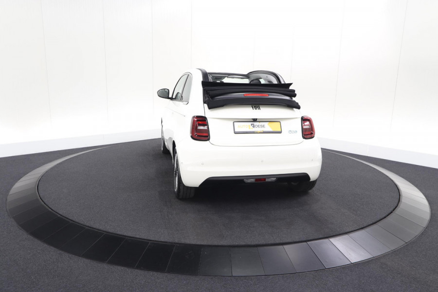 Fiat 500C Icon 42 kWh | 97,3% SOH | Convenience Pack | Camera | Dodehoekdetectie | Stoelverwarming