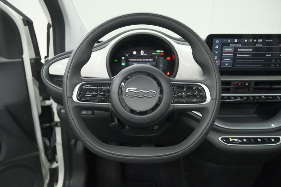 Fiat 500C Icon 42 kWh | 97,3% SOH | Convenience Pack | Camera | Dodehoekdetectie | Stoelverwarming