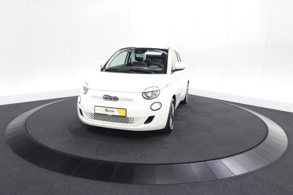 Fiat 500C Icon 42 kWh | 97,3% SOH | Convenience Pack | Camera | Dodehoekdetectie | Stoelverwarming
