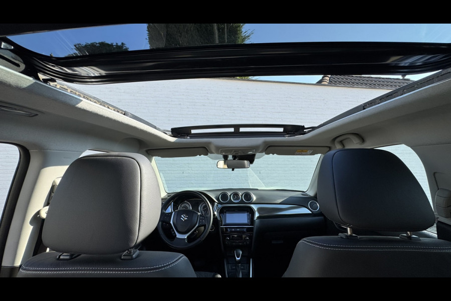 Suzuki Vitara 1.5 Hybrid Style Rhino Edition Panorama dak Led Leder Verwarmde stoelen