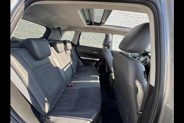 Suzuki Vitara 1.5 Hybrid Style Rhino Edition Panorama dak Led Leder Verwarmde stoelen