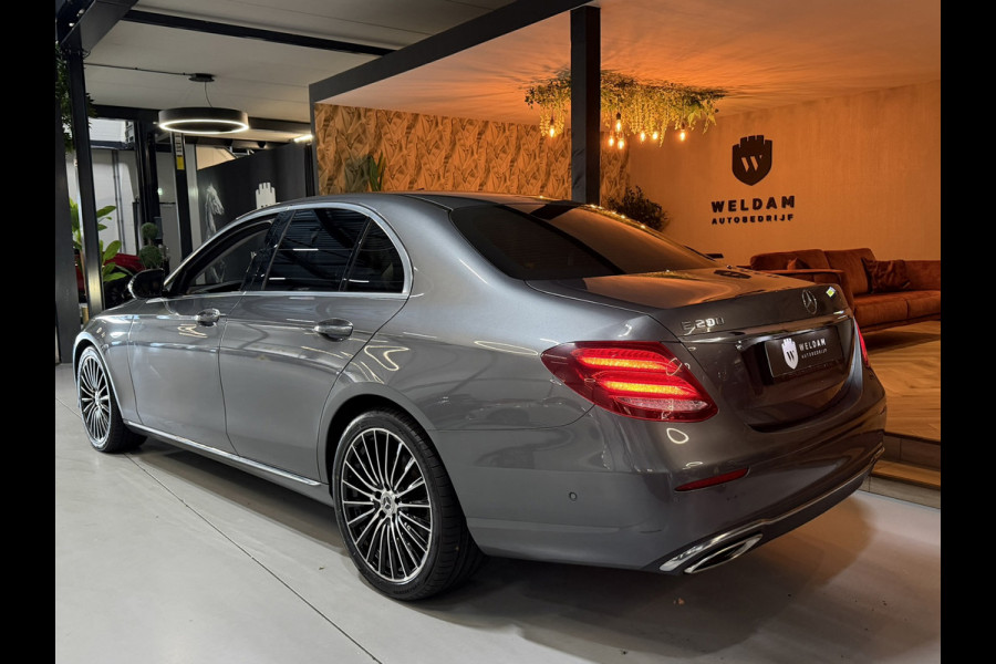 Mercedes-Benz E-Klasse 200 AMG 19"|Automaat|Garantie||Dealerond|Camera|LED|Ambient|Leder|Rijklaar