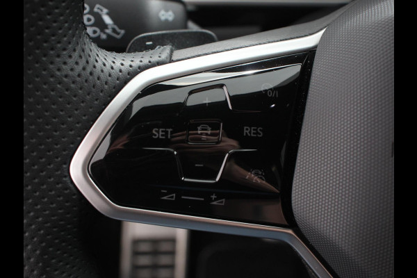 Volkswagen T-Roc 1.5 TSI Automaat R-Line Edition Digitale Cockpit Navigatie Appel Carplay/Android Auto Climate Control Extra getint Glas Stoelverwarming Dab Led Adaptive Cruise Control