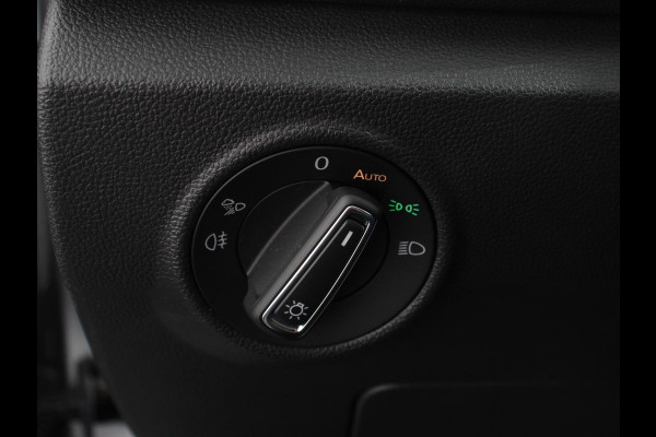 Volkswagen T-Roc 1.5 TSI Automaat R-Line Edition Digitale Cockpit Navigatie Appel Carplay/Android Auto Climate Control Extra getint Glas Stoelverwarming Dab Led Adaptive Cruise Control