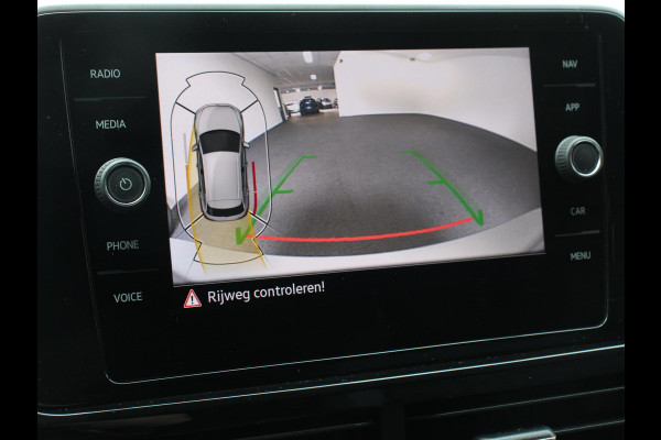 Volkswagen T-Roc 1.5 TSI Automaat R-Line Edition Digitale Cockpit Navigatie Appel Carplay/Android Auto Climate Control Extra getint Glas Stoelverwarming Dab Led Adaptive Cruise Control