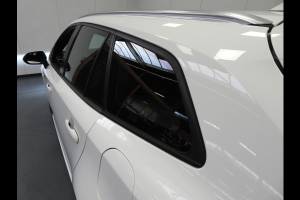 Toyota Corolla Touring Sports 1.8 Hybrid Business NAVI-APP/TREKH./ADAPT.CRUISE/LED/16"LMV!