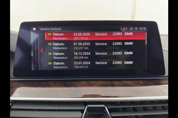 BMW 5 Serie 530e iPerformance High Executive (Plug-in) {SoH-98%} Aut. *HEAD-UP | LEATHER | XENON | ADAPTIVE-CRUISE | TOP-VIEW | HEATED-COMFORTSEATS | PRIVACY-GLASS | AMBIENT-LIGHT | ECC | PDC | 18''ALU*