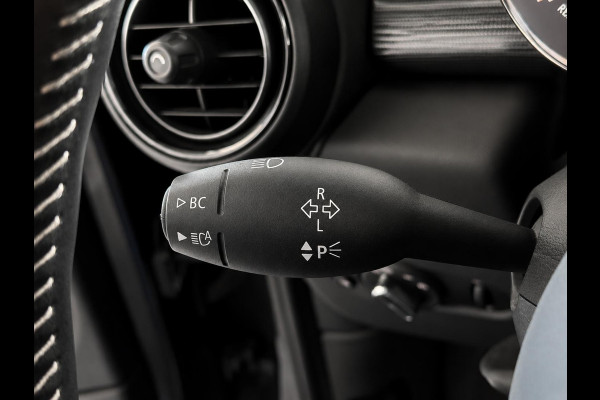 MINI Electric Charged 33 kWh Panoramadak Harman Kardon Camera Leder Navigatie Professional Cruise Control Head Up Display Bluetooth SOH 97%