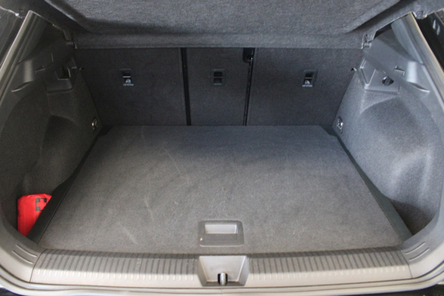 Volkswagen T-Roc 1.5 eTSI R-Line |Stoel\stuur verw.|Camera|