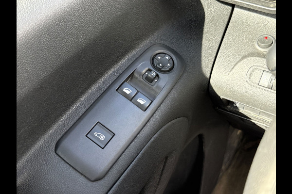 Citroën Berlingo 1.5 BlueHDi 130PK Automaat L2 Cruise Control Climate Control Camera Parkeersensoren v+a Kastinbouw
