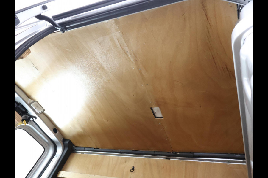 Renault Trafic 2.0 dCi 120 T29 L1H1 Comfort | Trekhaak | Parkeersensoren | Airco |