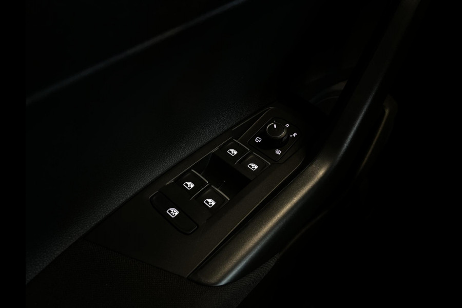 Volkswagen Polo 1.0 TSI DSG Life Automaat Navigatie Apple Carplay/ Android Auto Camera Parkeersensoren Adaptive Cruise Control Stoelverwarming Virtual Cockpit Climate Control