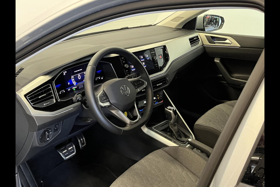 Volkswagen Polo 1.0 TSI DSG Life Automaat Navigatie Apple Carplay/ Android Auto Camera Parkeersensoren Adaptive Cruise Control Stoelverwarming Virtual Cockpit Climate Control